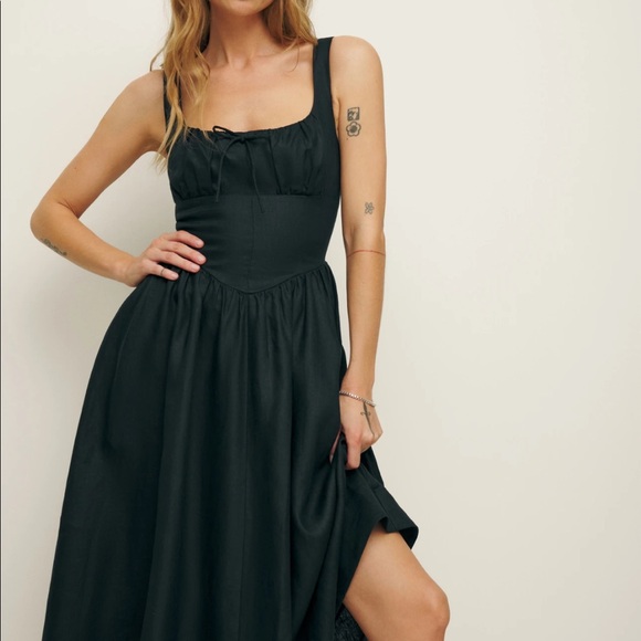 Reformation Dresses & Skirts - Balia Linen Dress in black sz 6.